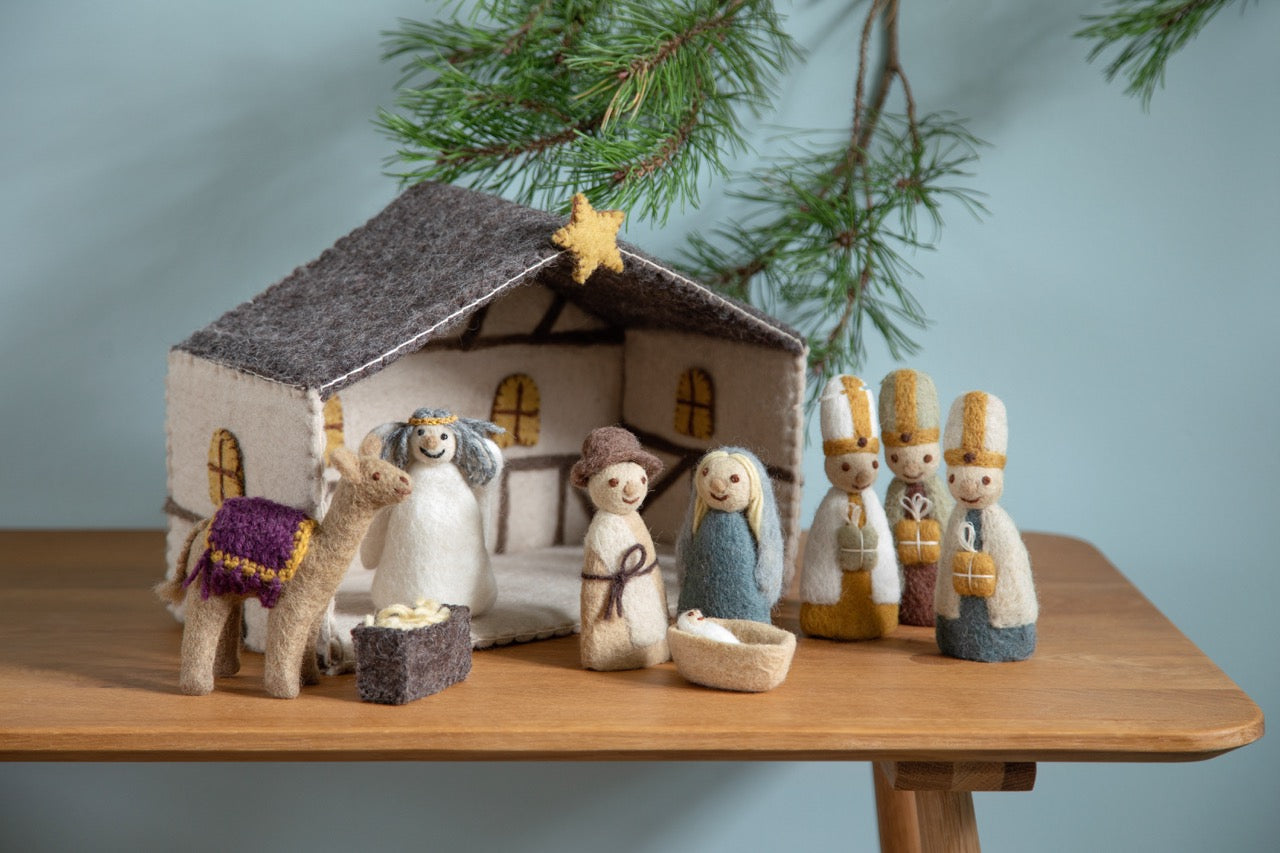 GRY AND SIF Family - Jesus, Maria & Joseph