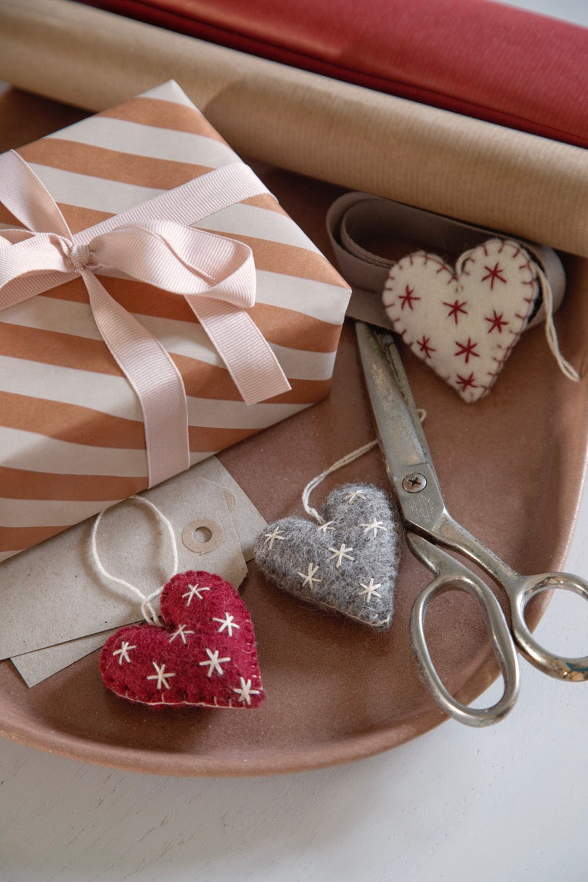 GRY & SIF Heart w/Stitching Classic | Set of 3 ornaments