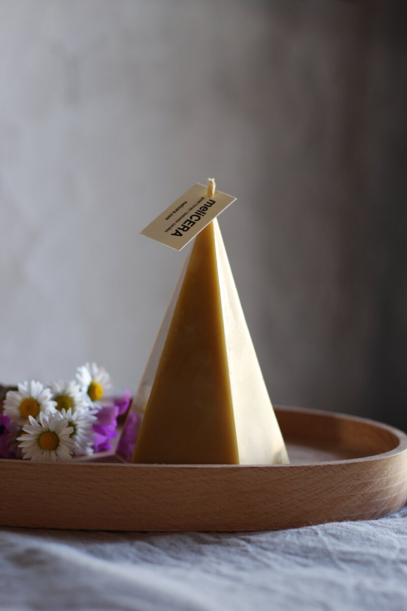 MELICERA  Single Pyramide Candle