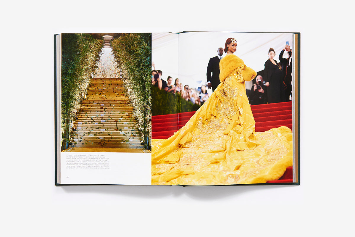 ABRAMS Vogue  & The Metropolitan Museum of Art Costume Institute