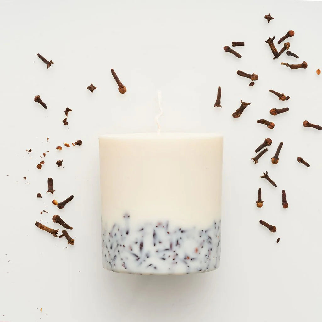 THE MUNIO Cloves  & Orange Soy Wax Candle | Xmas collection | 550 ml