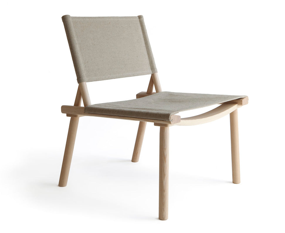 NIKARI December Chair