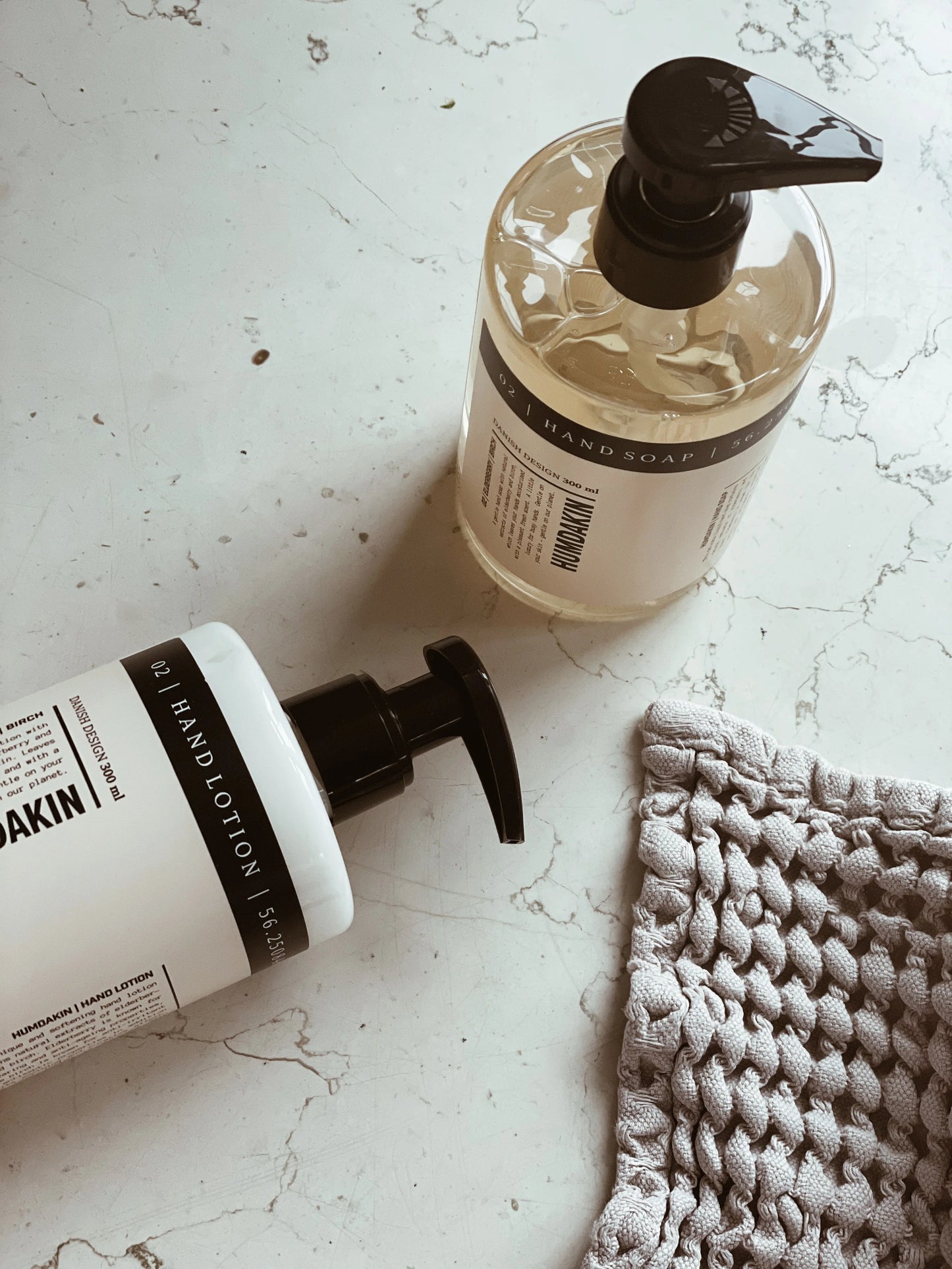 HUMDAKIN 02 Hand Lotion | Elderberry & Birch | 300 ml