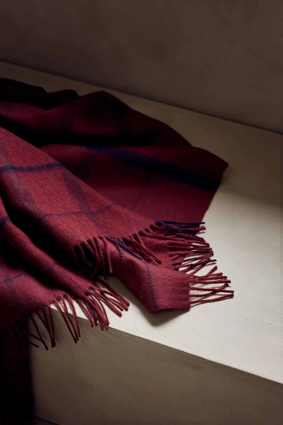 SILKEBORG  ULDSPINDERI  Warp & Weft Throw | Beetroot Midnight | 100% Wool