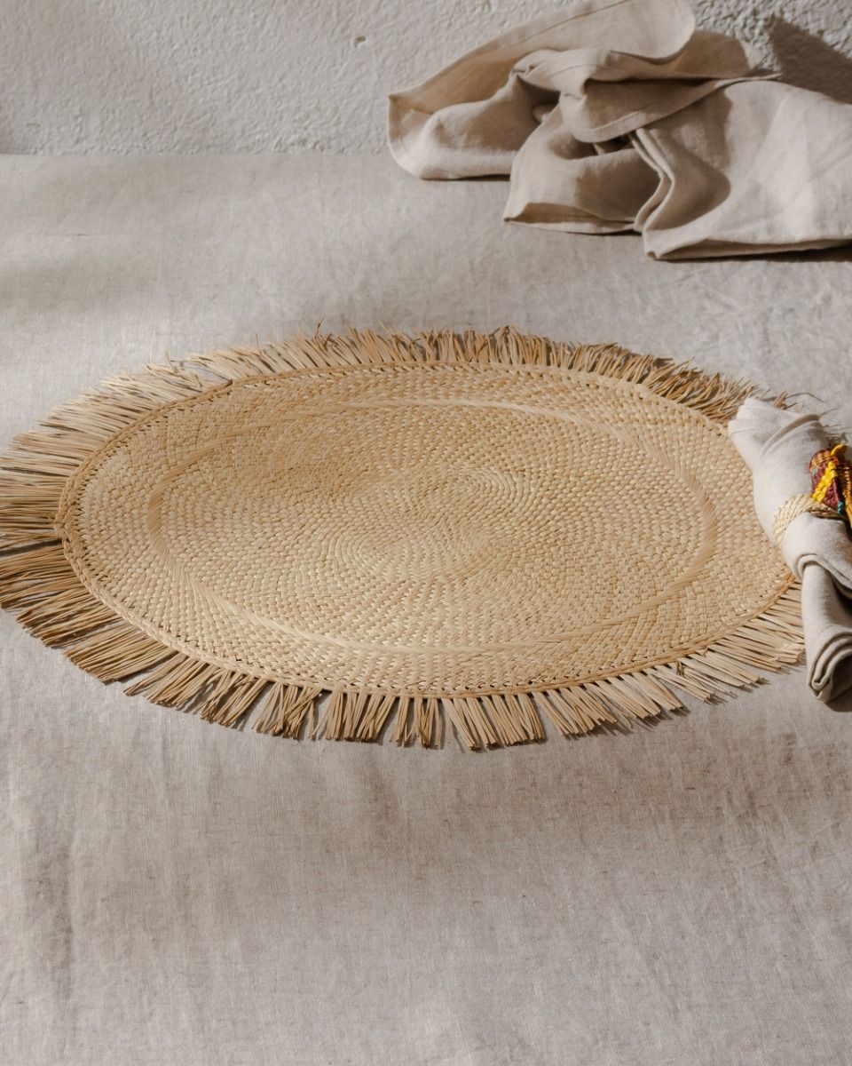 GUANABANA Centerpiece with Fringes- toasted