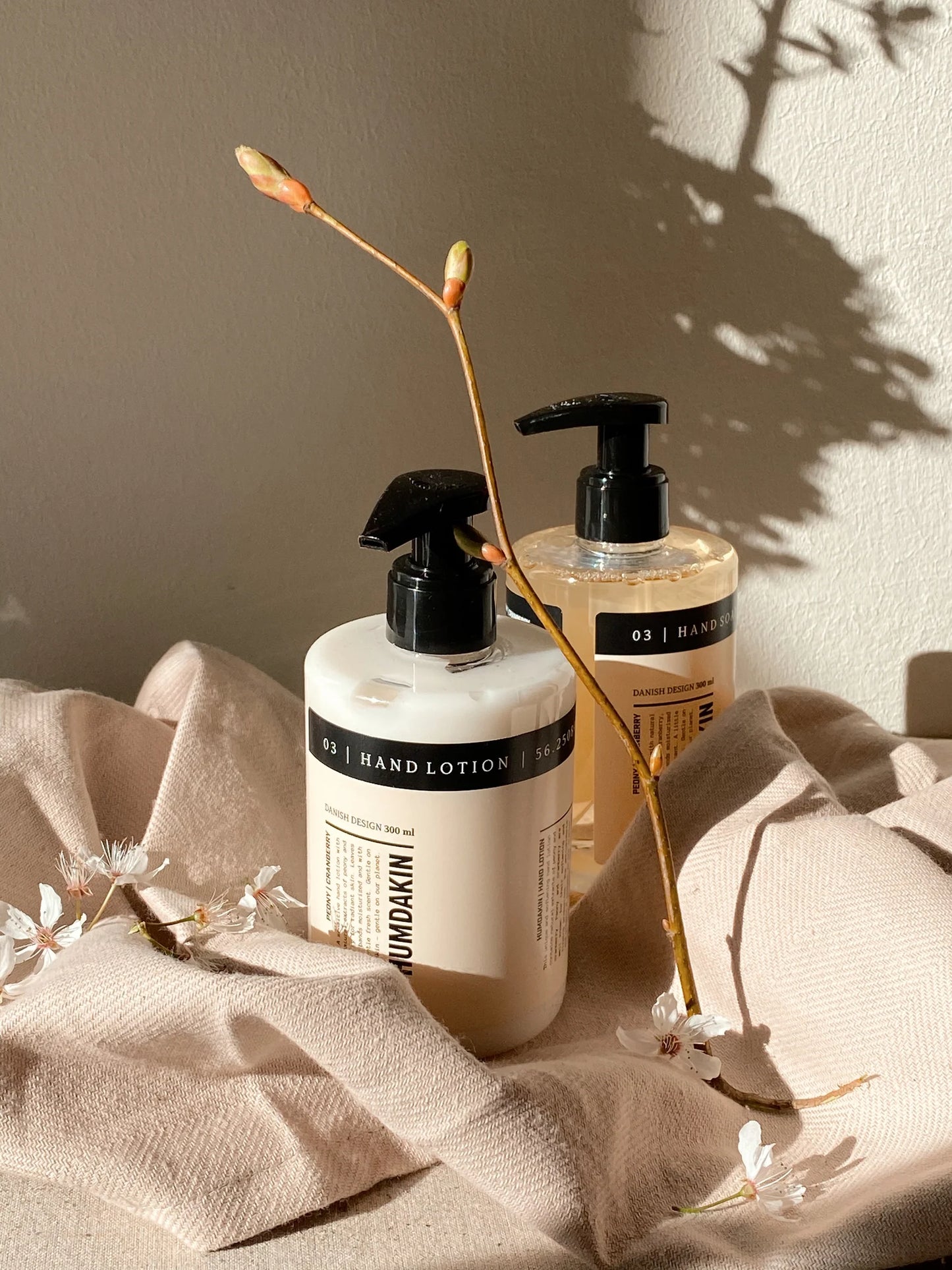 HUMDAKIN 03  Hand Lotion | Peony & Cranberry | 300 ml
