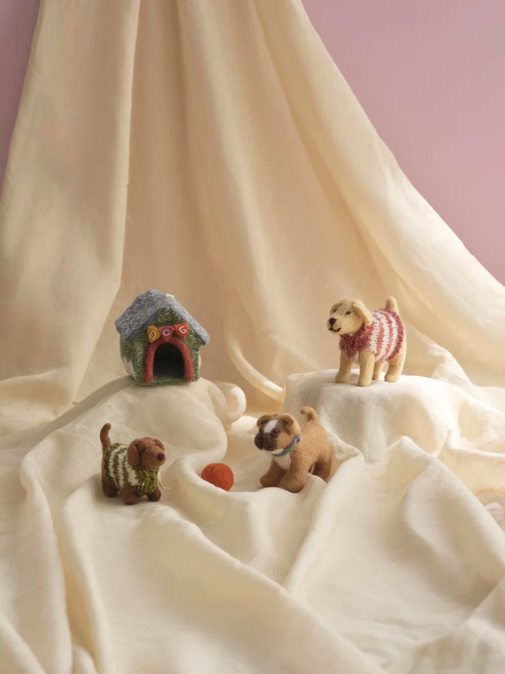 GRY & SIF Dog  w/Knitted Sweater