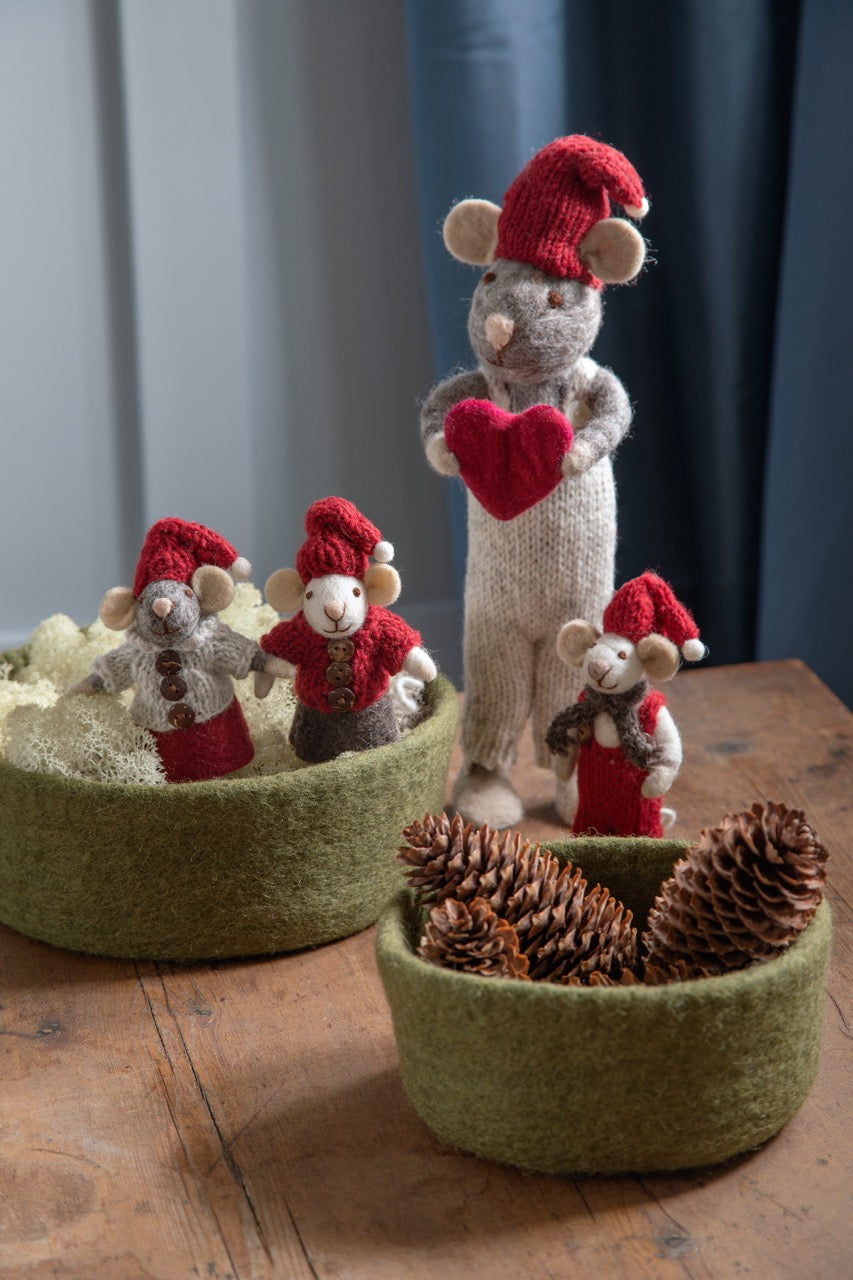 GRY & SIF Grey Mouse w/Red Jacket