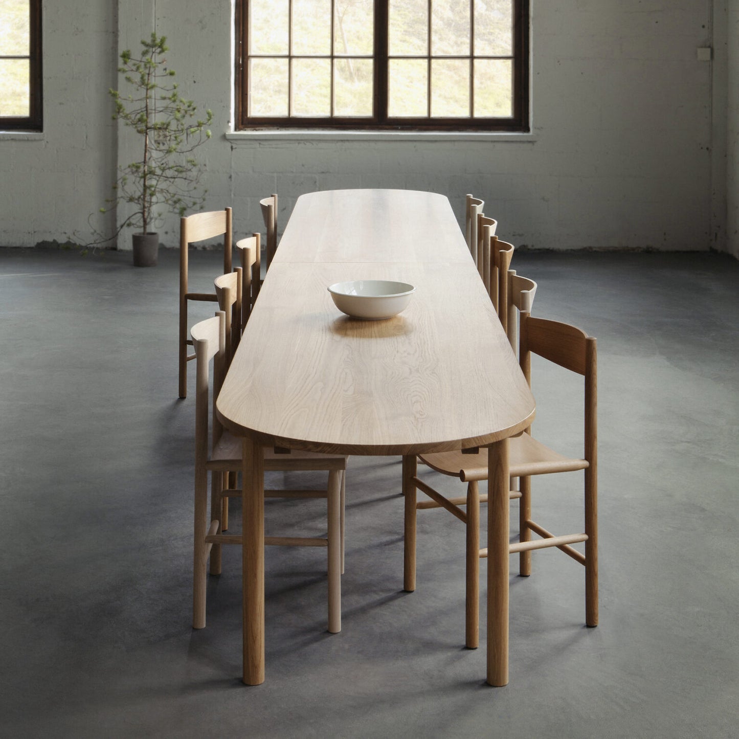 NIKARI Basic Table Straight | 1800x800x730, Oak | Showroom iItem