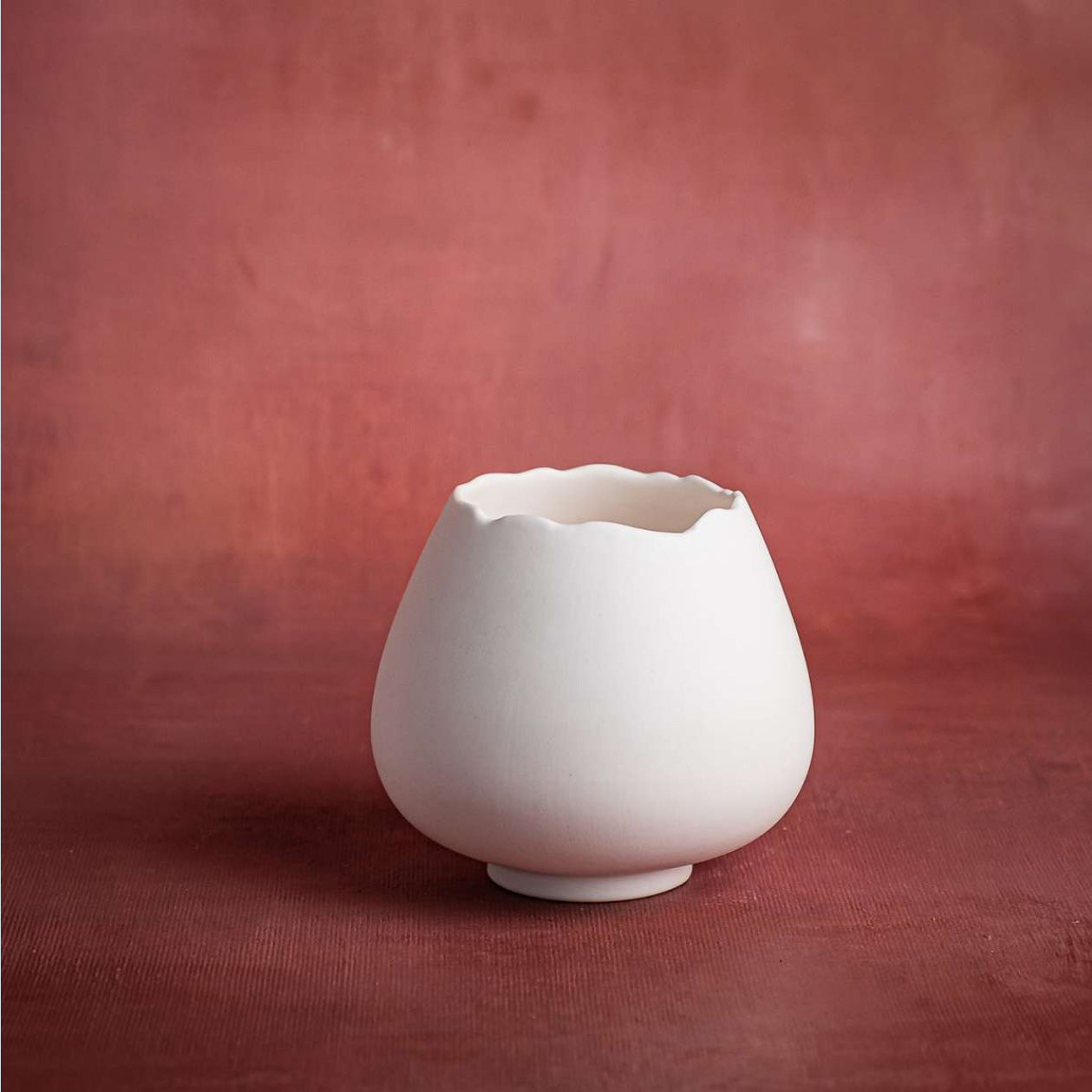 KLATT OBJECTS Cocoon Vase | Bone China