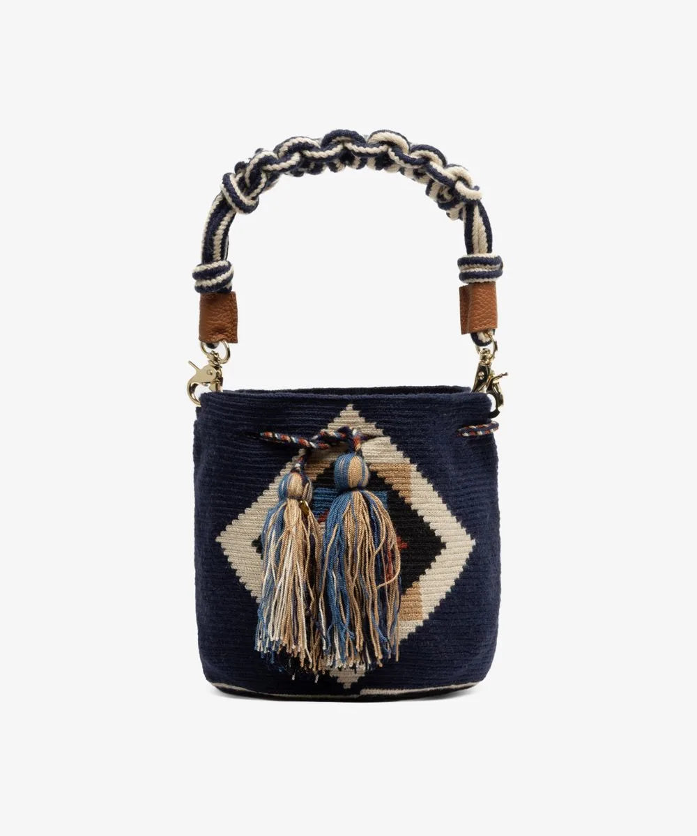 GUANABANA Crossbody Bag M w/short Macrame Handle | Vulture | Navy Blue & Toast