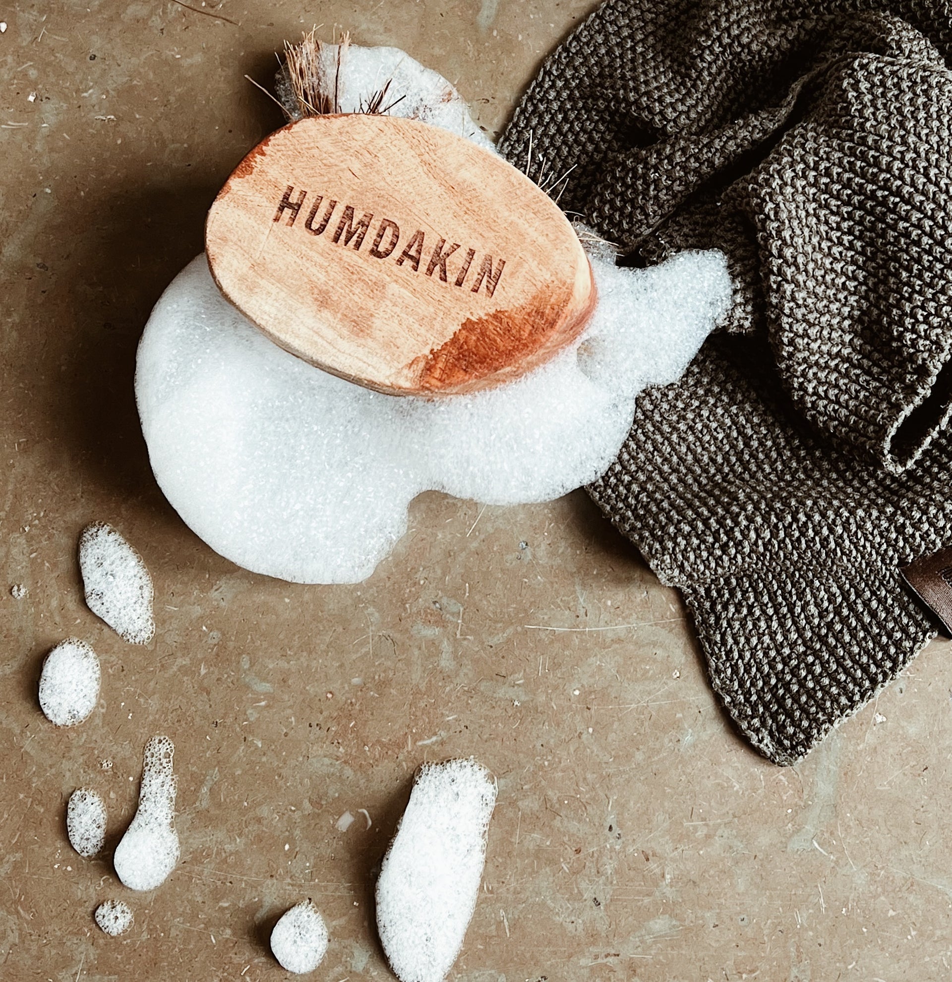 HUMDAKIN Wood Brush | Small