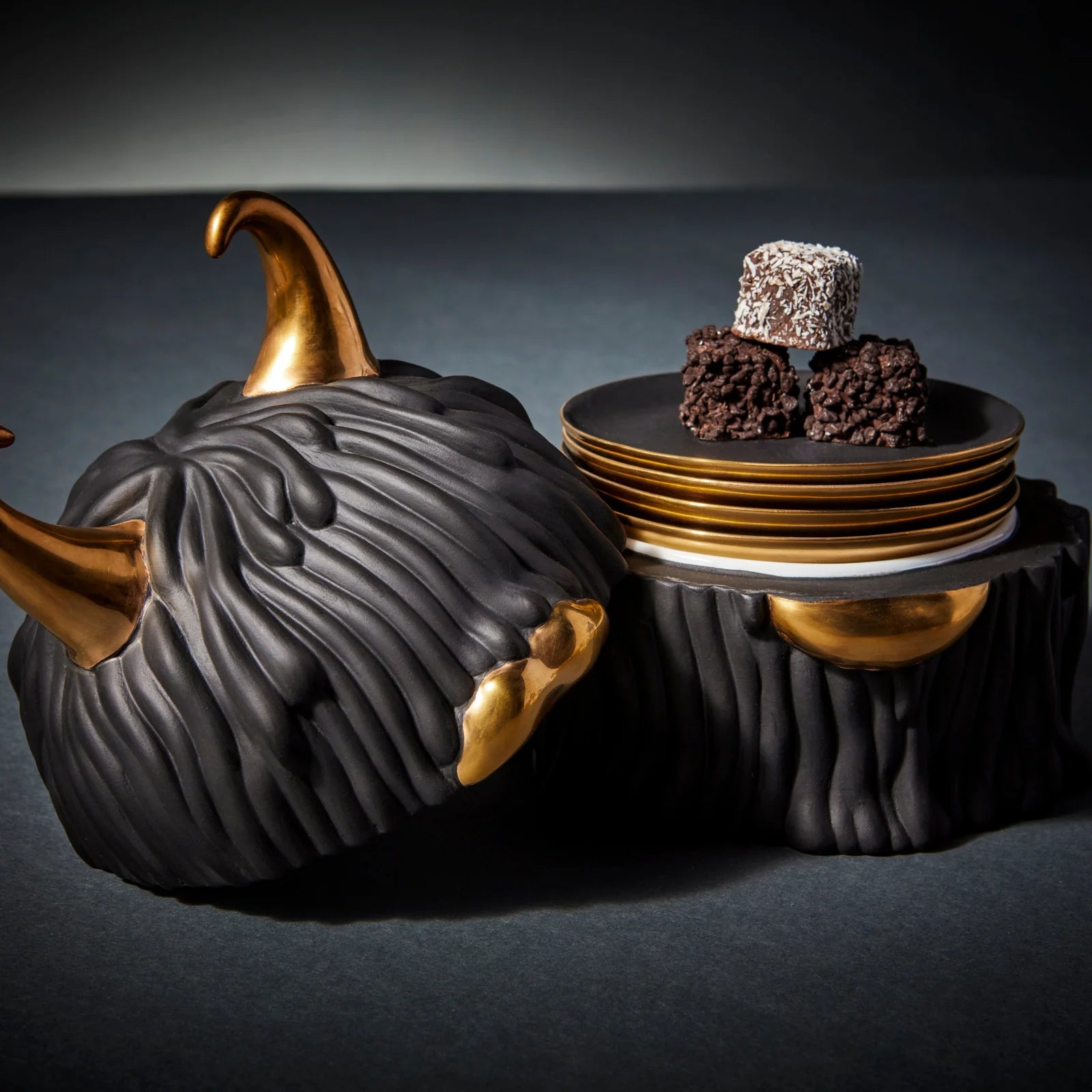 L'OBJET Haas Lynda Box & Plates (Set of 4) | Black