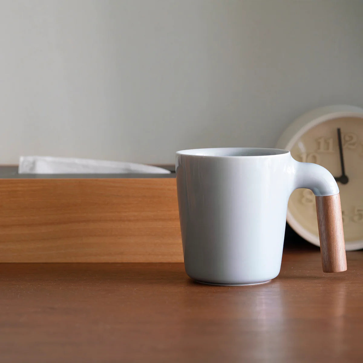 HMM Mugr | Cloud and Walnut