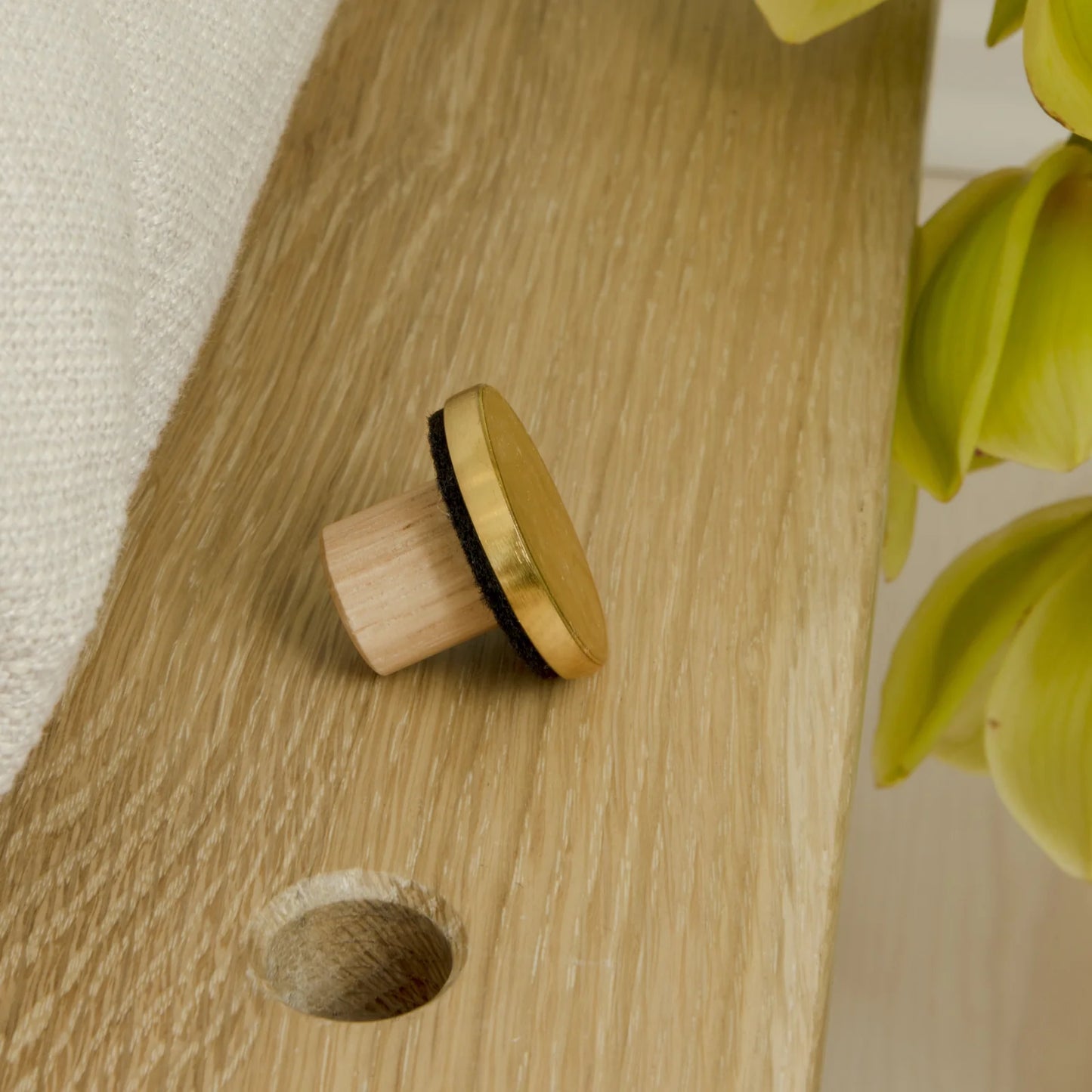 UMAGE Lounge Around | Showroom Item