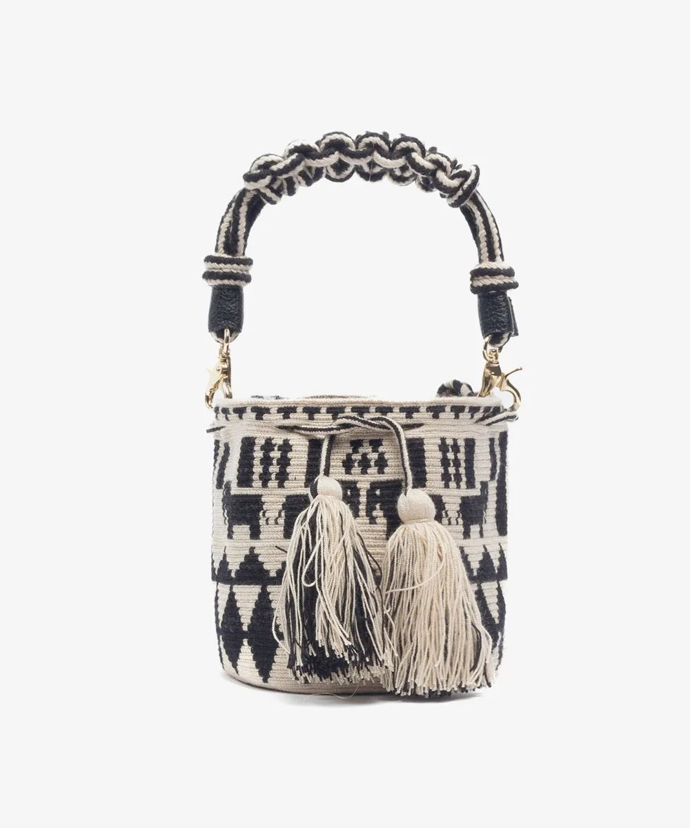 GUANABANA Crossbody Bag w/Short Macrame handle | Hawk | Black & Beige
